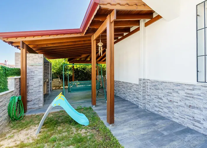 Semi Detached Villa In Complex With Shared Semi Olympic Swimming Pool In Kusadasi